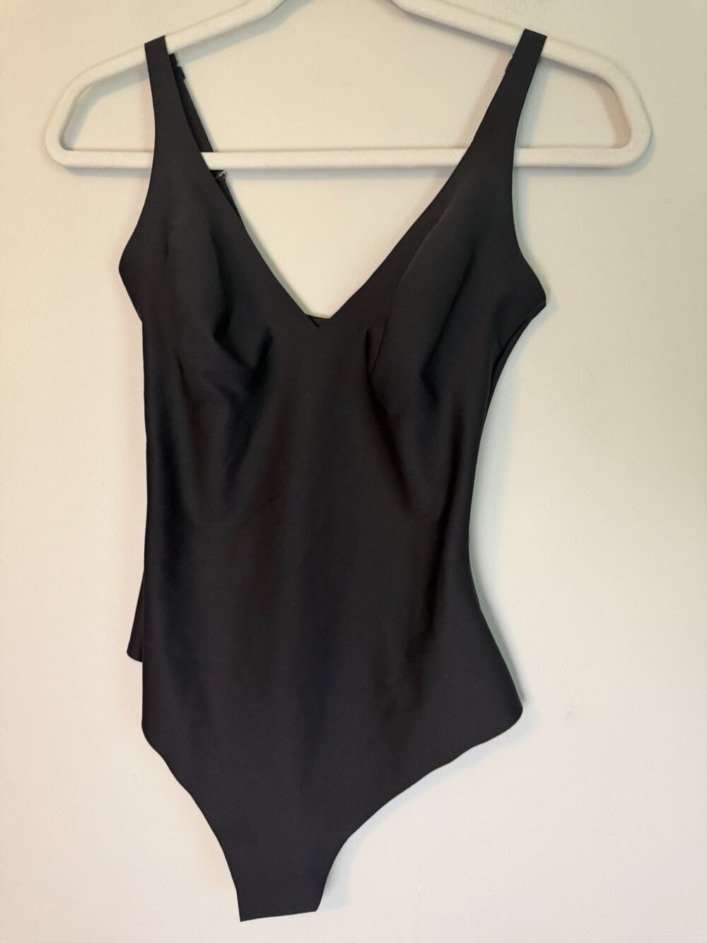 Skims Body Plunge Thong Bodysuit Onyx Sz L NEW $88